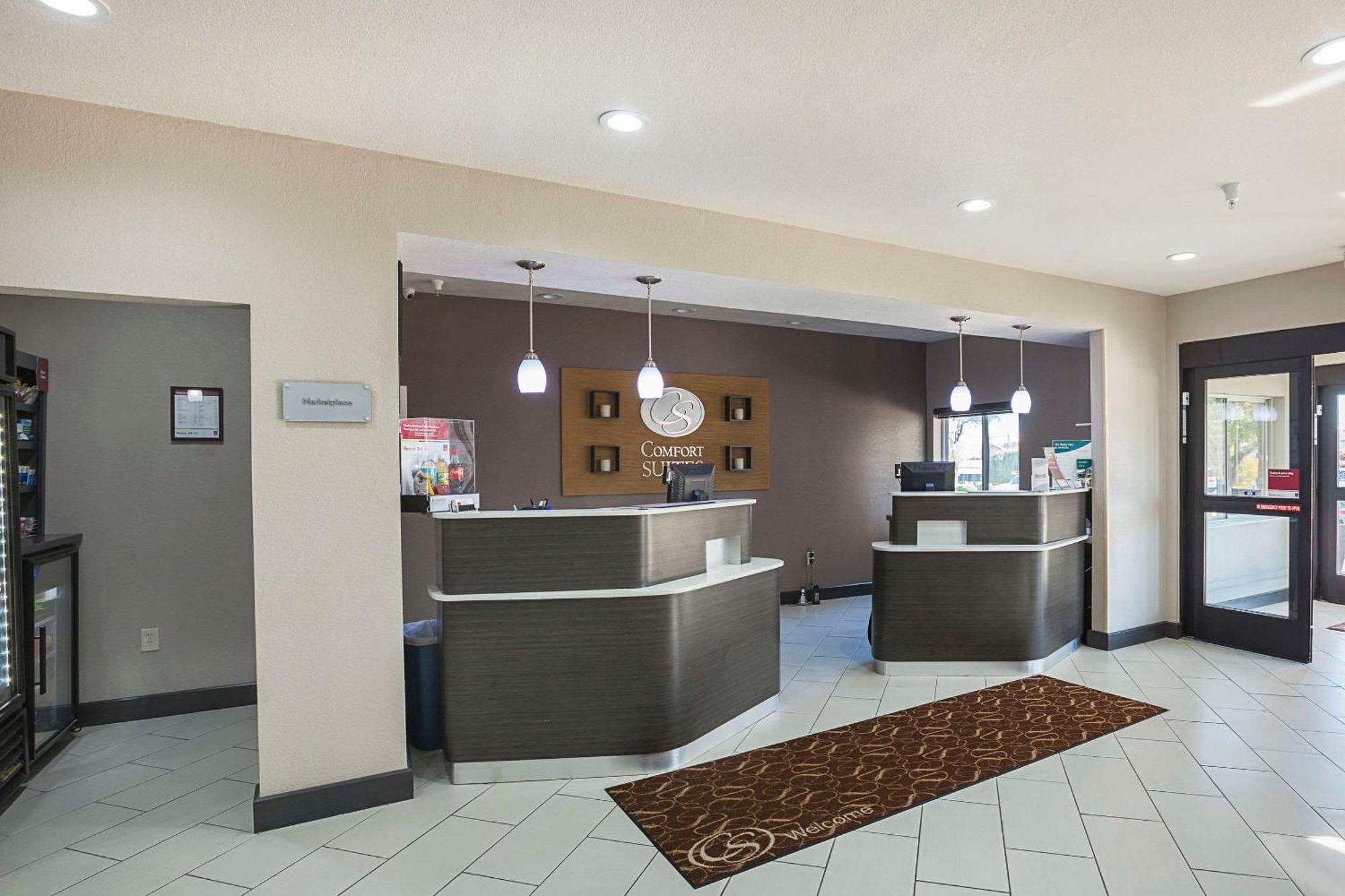 Comfort Hotel 3*